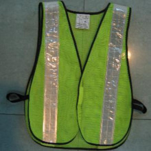 Veste de sécurité couleur verte avec bande réfléchissante élevée