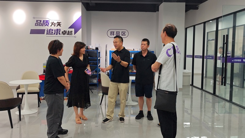 The China Industrial Gases Association and the Chongqing Gas Industry Association jointly visited Chuke Intelligent, charting a new path for collaborative industrial development!