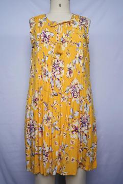 SLEEVELESS DRESS WITH FRONT PLEATS