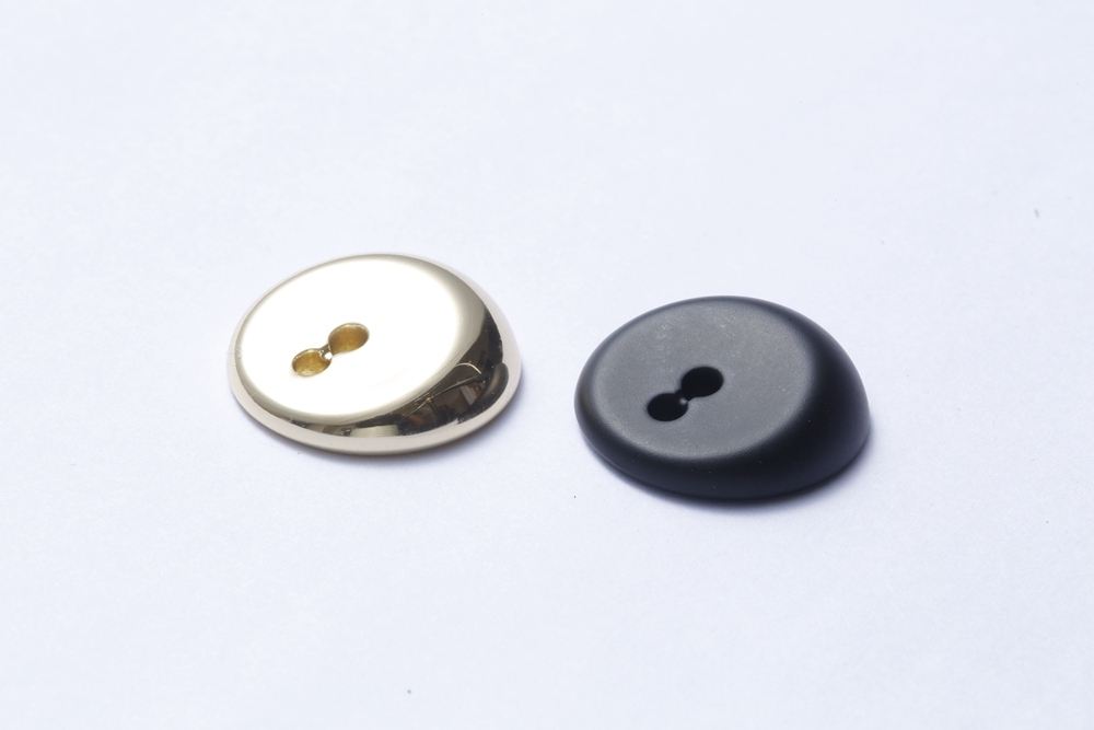 Metal buttons for jeans