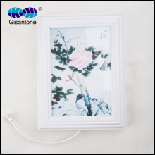 Decorative indoor panel antenna like a photo case antenna