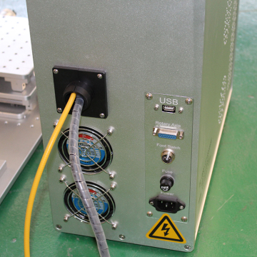 Portable 30W CNC laser Medical Metal Tool Engraving Machine