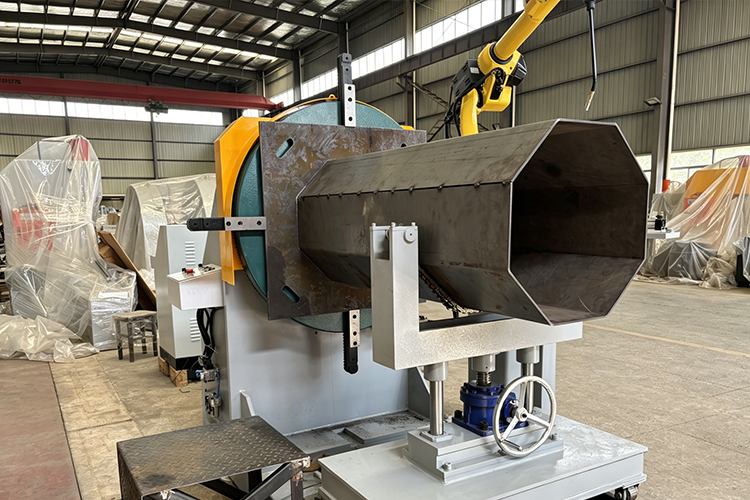 Flange welding machine Flange welding machine