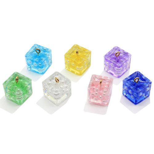 En gros 14mm Cube Résine Perles Transparentes Fleurs Perle Remplissage Charmes pour Boucle D&#39;oreille Pendentifs Bijoux Ornement Porte-clés Décor