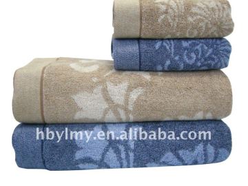 100% cotton fret plot bath towel