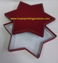 deep red polygonal gift boxes