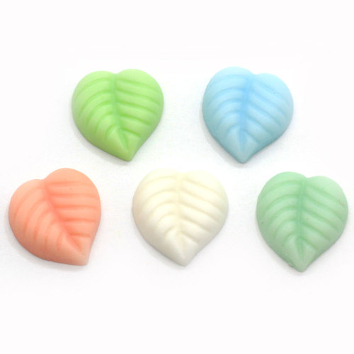 Nuovo di fabbrica arriva 100 pezzi colore pastello 14 * 15mm foglia di resina kawaii indietro piatto cabochon fai da te decorativo mestiere scrapbooking