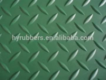 Diamond non-slip rubber floor mat