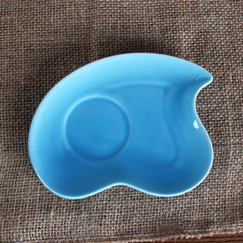 love shape saucer