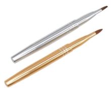 Deluxe Retractable Lip Brush?