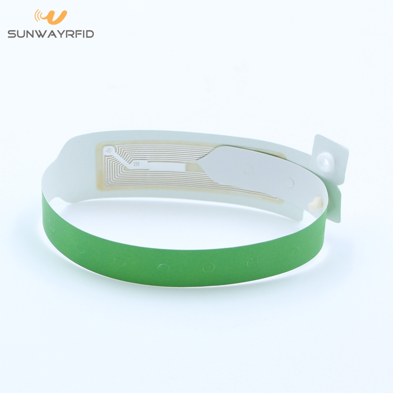 papel una vez usando pulseras rfid paper one time using rfid wristbands