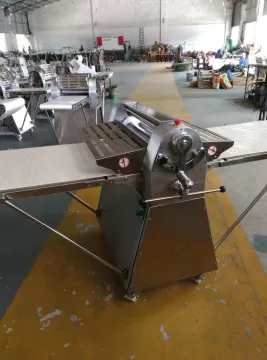 Automatic Dough Roller Machine Croissant Making Machine Dought Sheeter Floor Type Pastry Sheeter