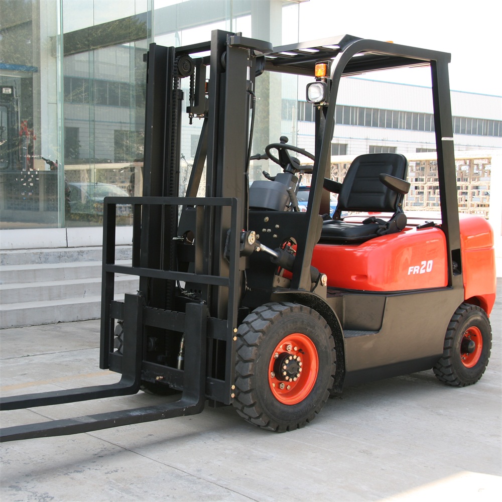 2 tons diesel forklift-2