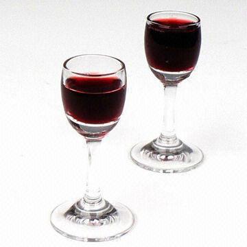 Thick bottom crystal wine glass, microwave and dishwasher safe, various designs are available