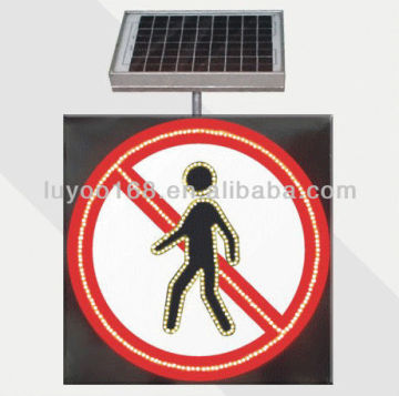 Solar speed limit sign
