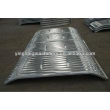 Curved hood for pot shell