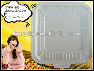 Disposable plastic bento box