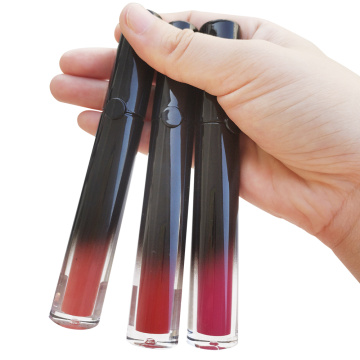 MAKEUP Hydrating Lip Gloss with Hyaluronic Acid