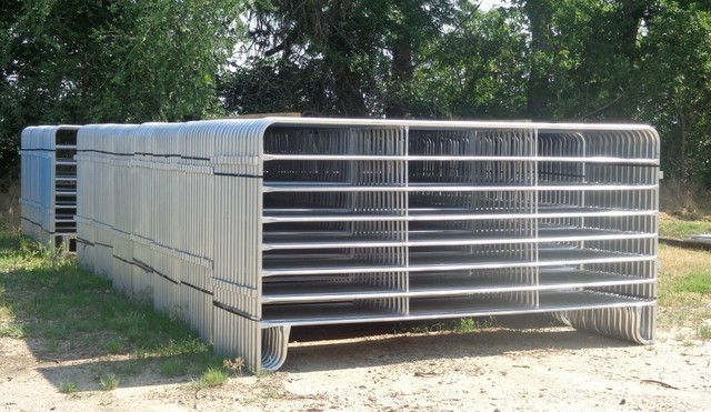 hot sale galvanized sheep wire mesh portable fence panel/corral panel/alpaca panel( factory )