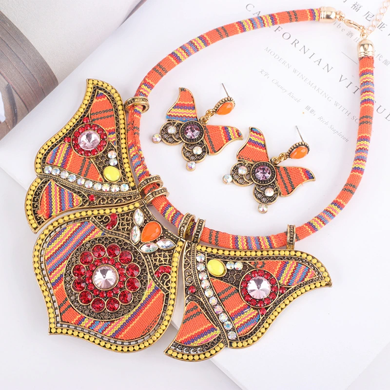 Retro Two-Piece Necklace and Earrings Set