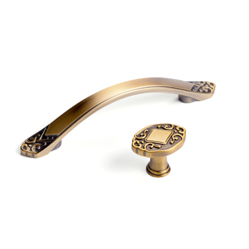 Antique brass cupboard handles 96mm