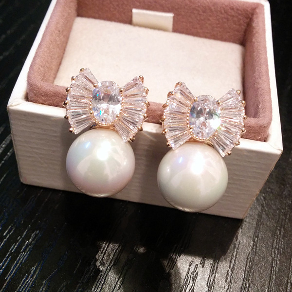 925 Silver Pearl Ear Studs