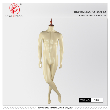 The Leisure man mannequin with wooden cap