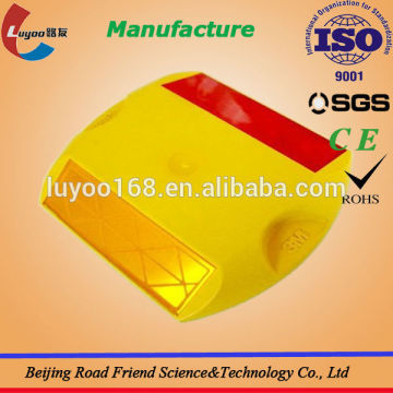 solar traffic light road stud
