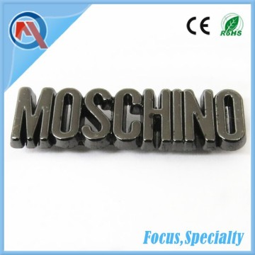 Zinc alloy letter nameplate with rivet cap for bags