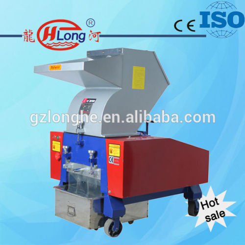 Soild rubber crushing machine