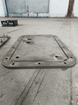 wiper mounting plate constitutes the bottom plate