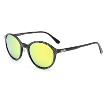 Polarized Sunglasses with Carbon Fiber