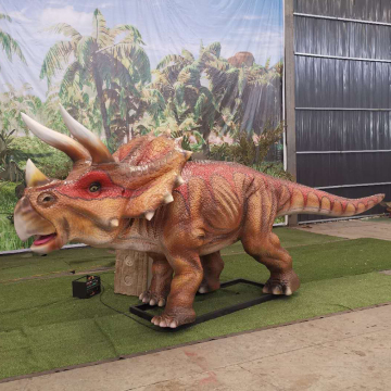Jurassic Park Triceratops Animatronic