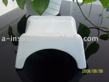 Cable hanger insulator