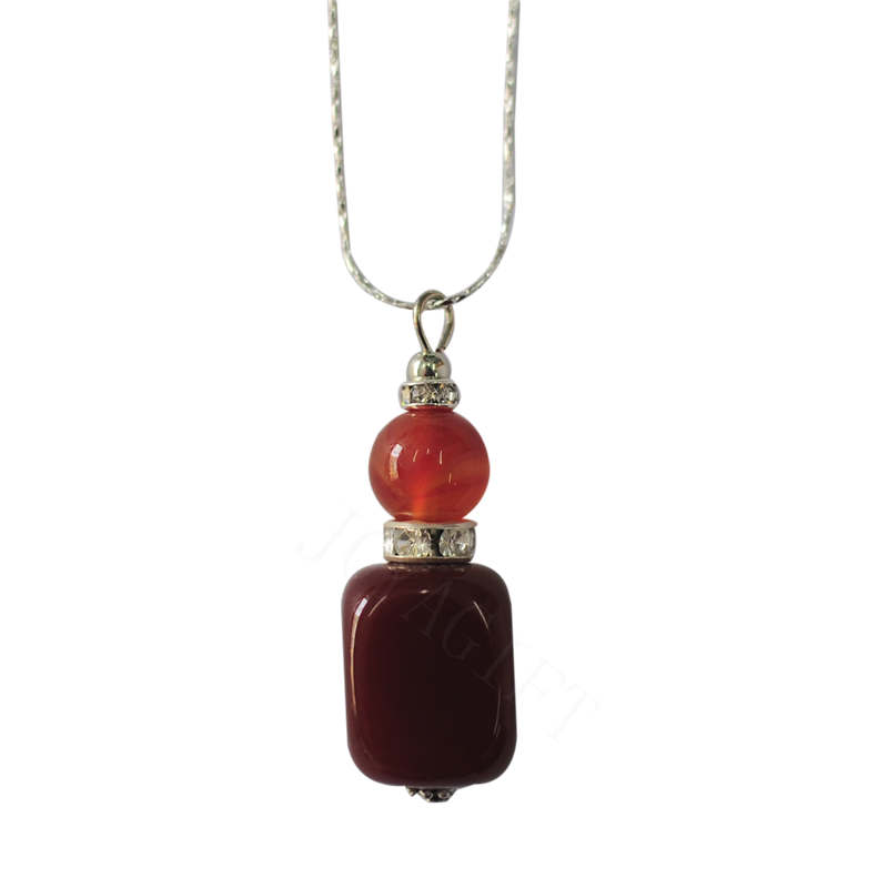 Collier d&#39;agate de pierres précieuses naturelles avec chaîne en argent