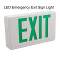 Hangend aan het plafond groene letter exit sign