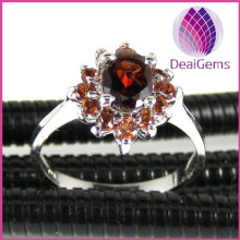 European and American style Ring sterling silver with garnet