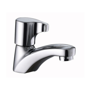 Venta caliente Grifo de lavabo Lavabo de una sola palanca Lavabo de baño Grifos de piel Grifo de agua fría de zinc