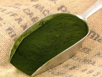 Organic cell wall broken chlorella and Chlorella vulgaris powder