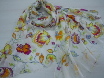 Printed scarf