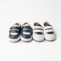 Sapatos de couro de bebê tênis de sola macia para bebês