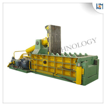 Hydraulic iron baler