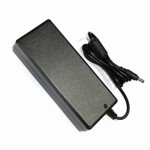 Universal AC DC 21V 5A Desktop Batterie Ladegerät