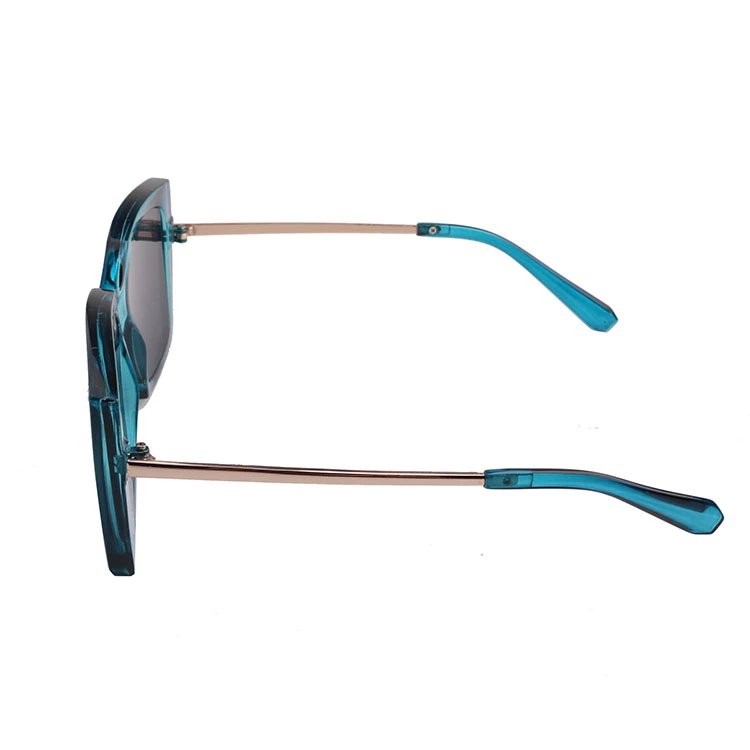2021 Ladies Fashion Sunglasses UV400 Plastic Frame Sunglasses