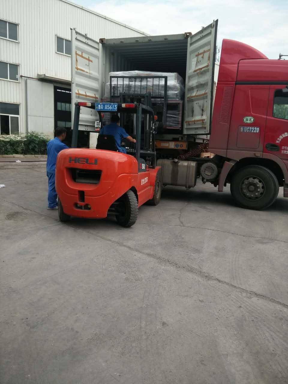 New Condition Pallet Wrapper loading