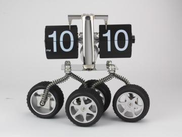 Four Wheels Funny Flip Clock