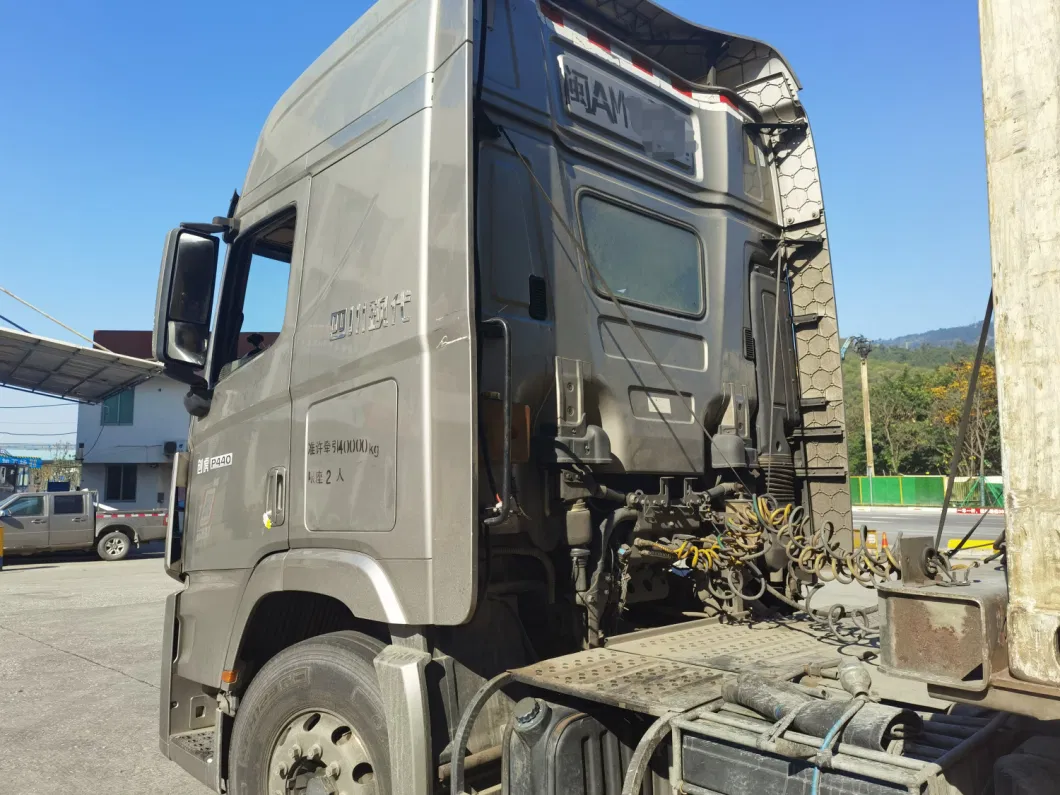 Hot Sales Used Hyundai Xcient P440 Heavy Duty Cargo Trailer Head Trucks 6X4 Tractor Truck in Cheap Price for Towing