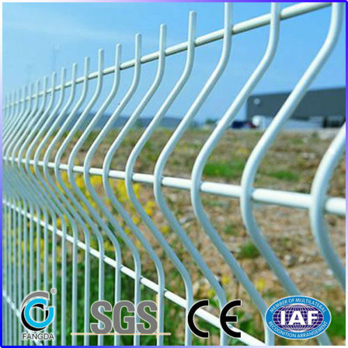 factory green plastic coated wire fencing