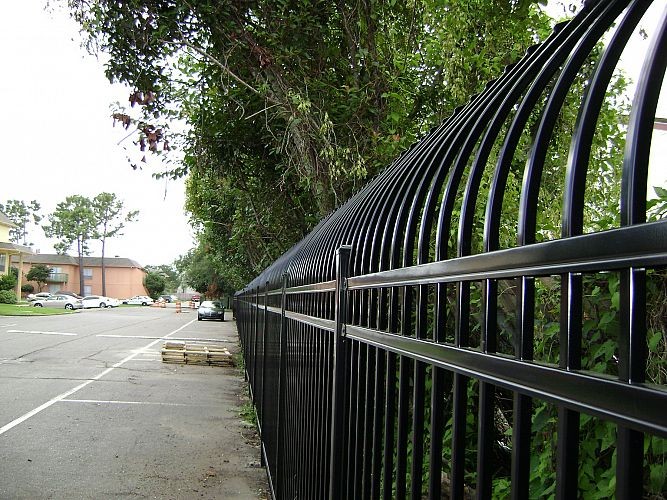 Decorative black coated single top curved spear steel fencing designs wrought iron fences for houses