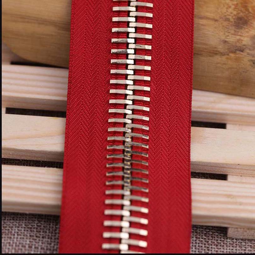 Pretty zipper for commodity